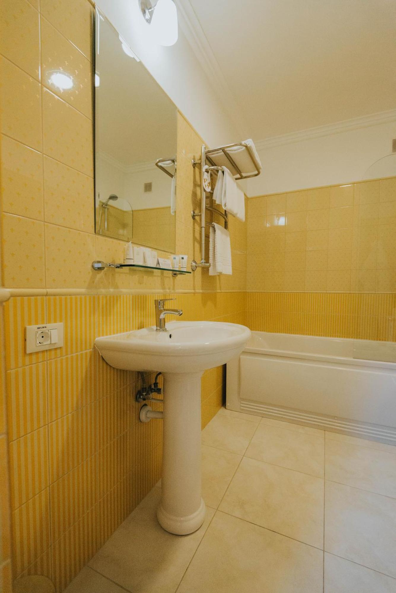 Отель Premier Geneva 4*