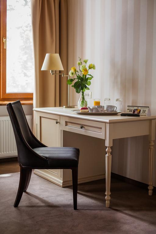 Premier Geneva
