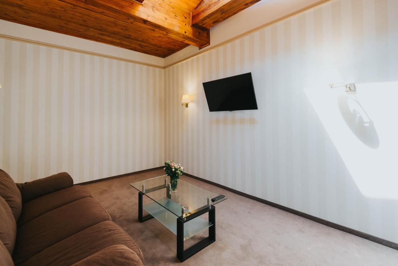 Premier Geneva 4*