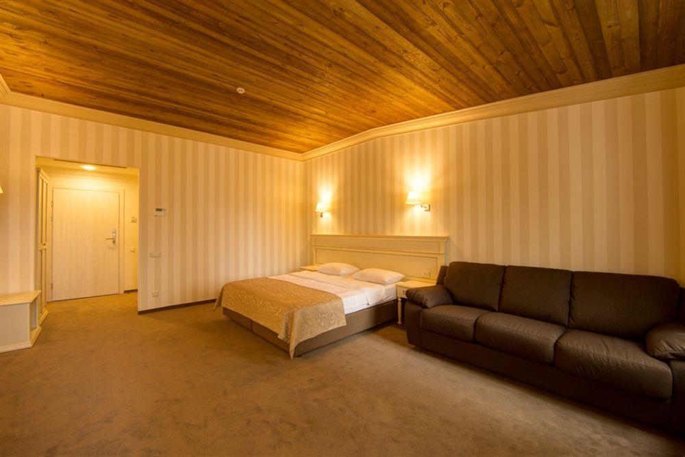 Premier Geneva 4* Odessa
